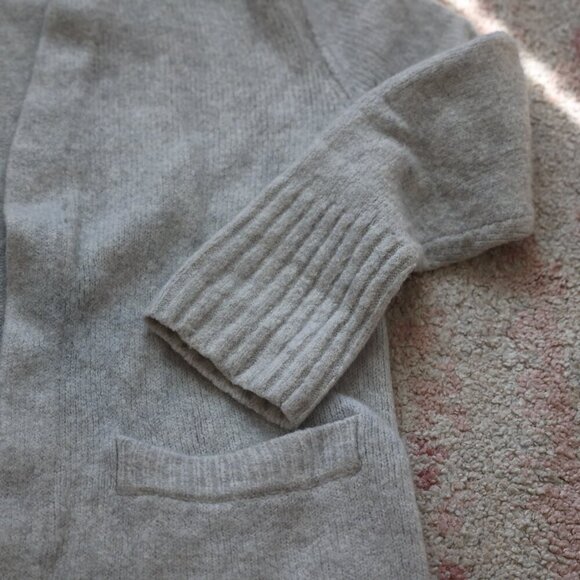 Calvin Klein Cardigan - Picture 4 of 8